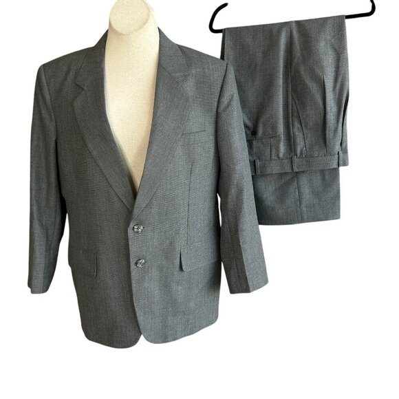 Men's Vintage Gray Suit Pleated Pants Size 42/36 Worthington - Picture 1 of 8